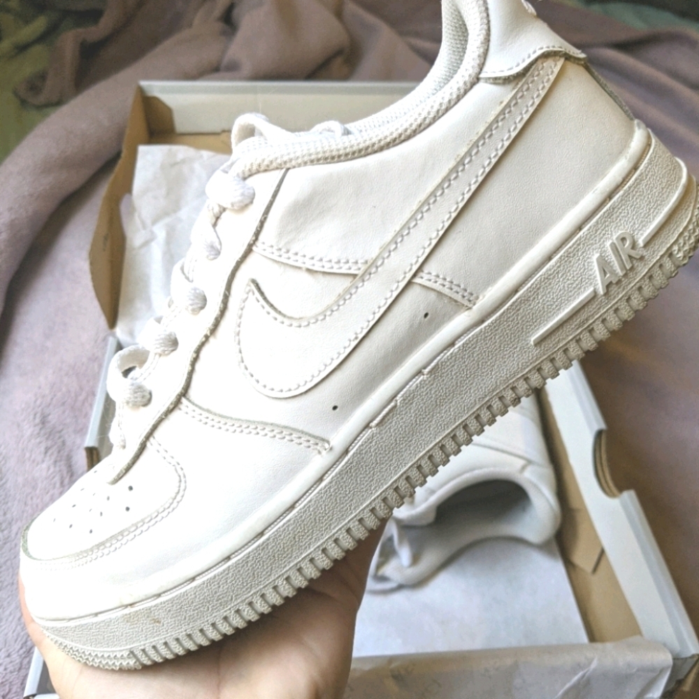 SOLD Air Force 1's